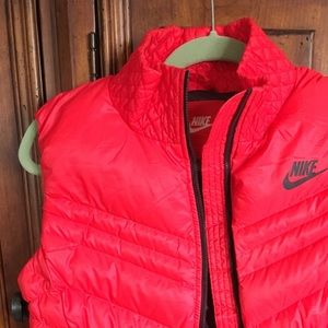 Nike red vest new without tags 25